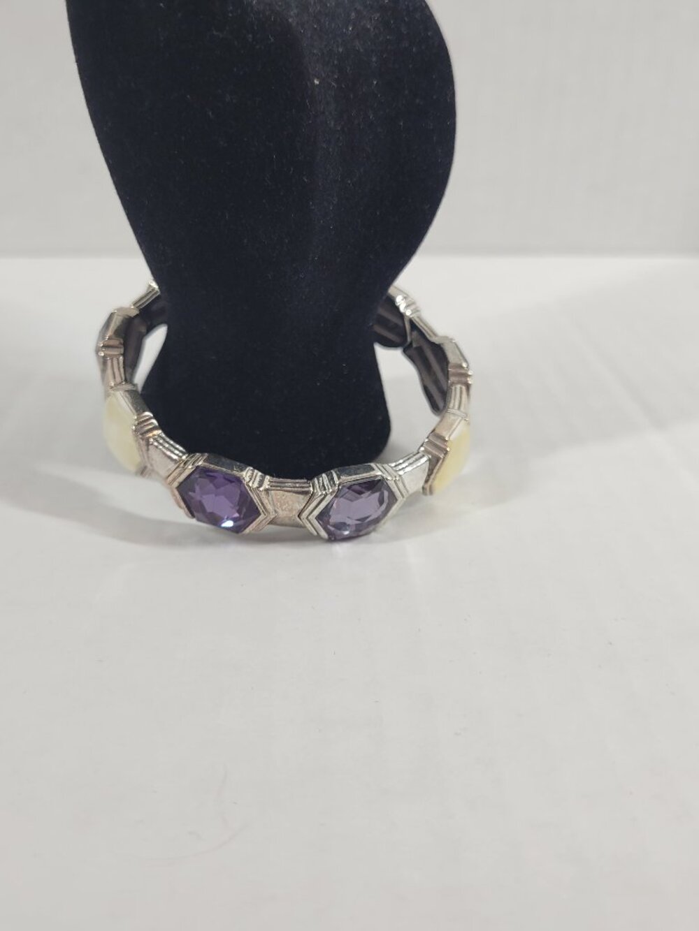 Napier Vintage Stretch Bracelet Silver Tone Purple Hexagon Crystal Lucite B3E